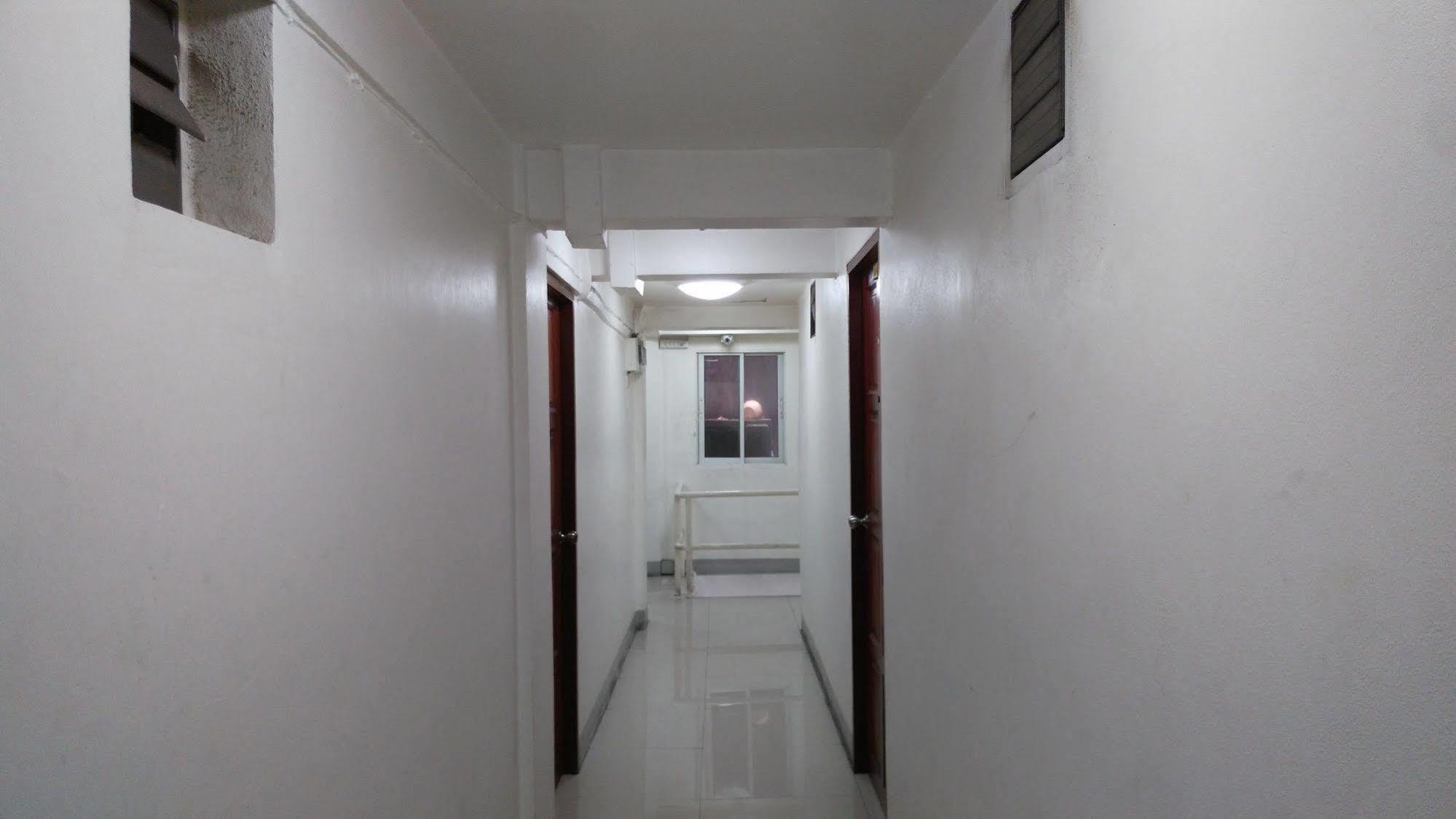 Alsana Hotel Bangkok Exterior photo